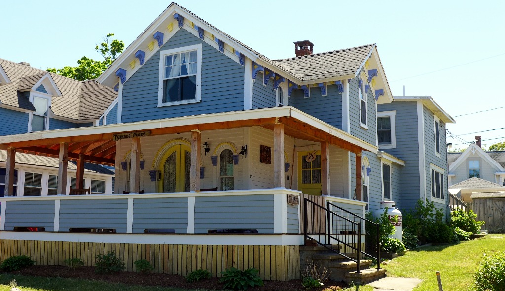 Oak Bluffs 6 BR House in Oak Bluffs 1188