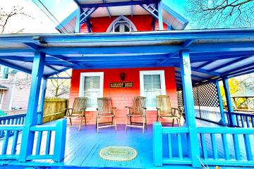 Single Family Home For Sale in Oak Bluffs #42580