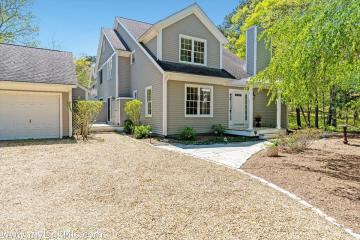 Single Family Home For Sale in Vineyard Haven #42969