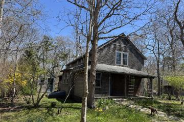 Single Family Home For Sale in West Tisbury #43176