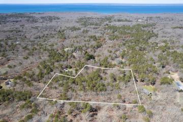 Land/Parcel For Sale in Chilmark #43069