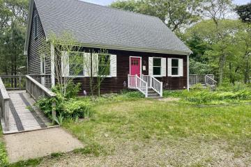 Single Family Home For Sale in Vineyard Haven #43306