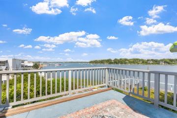 Single Family Home For Sale in Vineyard Haven #43405