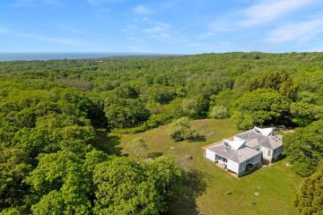 Single Family Home For Sale in Chilmark #43318