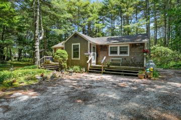 Single Family Home For Sale in Edgartown #42882