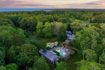 Single Family Home For Sale in Vineyard Haven #43384