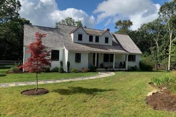Single Family Home For Sale in Chilmark #43567