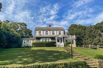 Condo For Sale in Vineyard Haven #43406