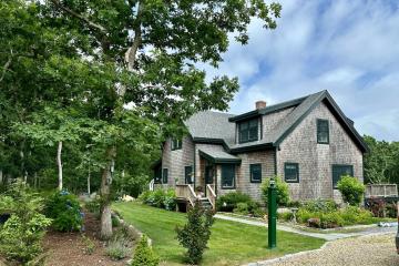Single Family Home For Sale in Chilmark #43534