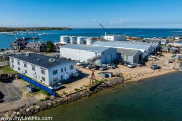 Commercial Property For Sale in Vineyard Haven #43676