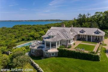 Single Family Home For Sale in Aquinnah #43677