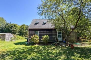 Single Family Home For Sale in Oak Bluffs #43721