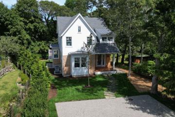 Single Family Home For Sale in Vineyard Haven #43417