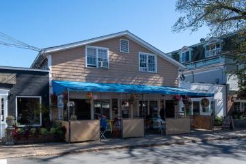 Commercial Property For Sale in Vineyard Haven #43764