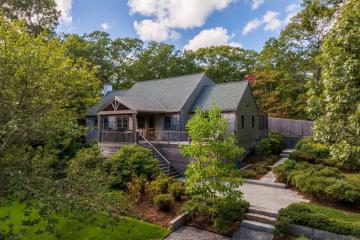 Single Family Home For Sale in Vineyard Haven #43785