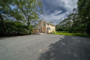 Single Family Home For Sale in West Tisbury #43697