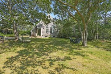 Single Family Home For Sale in Edgartown #41846