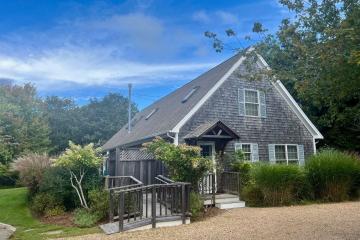 Single Family Home For Sale in West Tisbury #43741