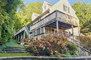 Single Family Home For Sale in Vineyard Haven #43800