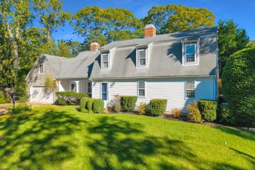 Single Family Home For Sale in Vineyard Haven #43868