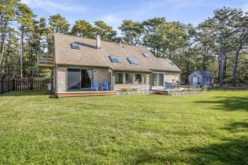 Single Family Home For Sale in West Tisbury #43874