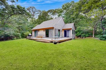Single Family Home For Sale in Chilmark #43869
