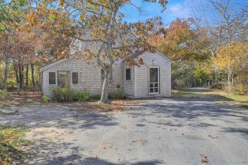 Single Family Home For Sale in West Tisbury #43913