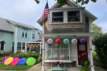 Single Family Home For Sale in Oak Bluffs #44151