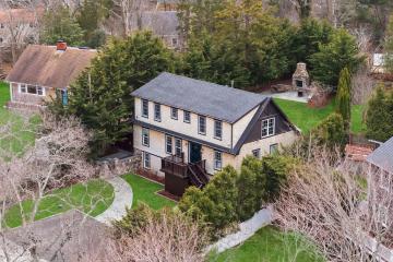 Single Family Home For Sale in Vineyard Haven #44210