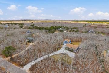 Single Family Home For Sale in West Tisbury #44385