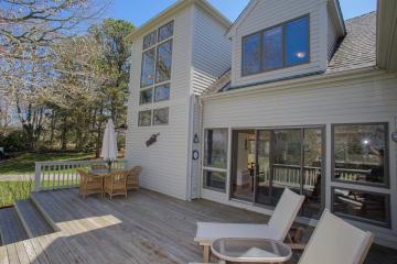 Single Family Home For Sale in Vineyard Haven #44301