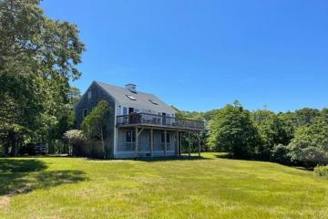 Single Family Home For Sale in Aquinnah #44289