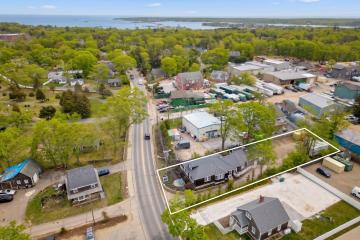 Commercial Property For Sale in Vineyard Haven #44344