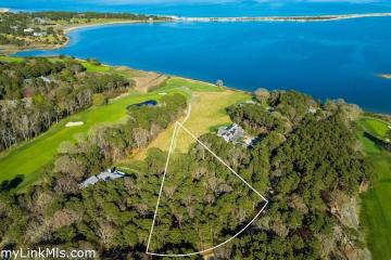 Land/Parcel For Sale in Oak Bluffs #44316