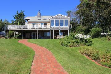 Single Family Home For Sale in Vineyard Haven #44144