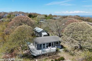 Single Family Home For Sale in Aquinnah #44338