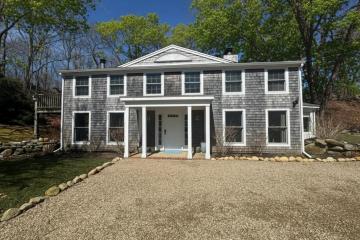 Single Family Home For Sale in Chilmark #44126