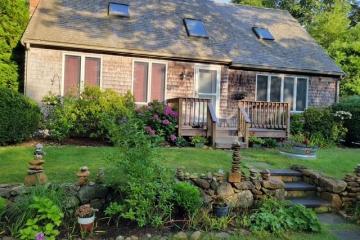 Single Family Home For Sale in Oak Bluffs #44033