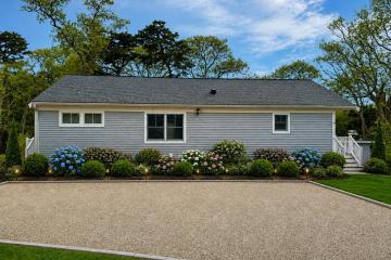 Single Family Home For Sale in Vineyard Haven #44398
