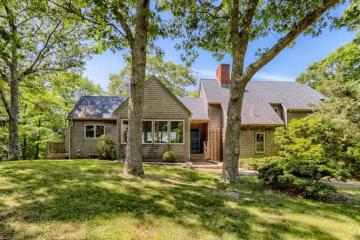 Single Family Home For Sale in West Tisbury #44303