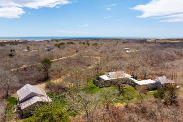Single Family Home For Sale in Chilmark #43929