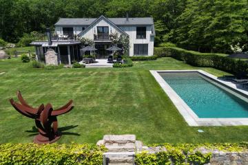 Single Family Home For Sale in Chilmark #44058