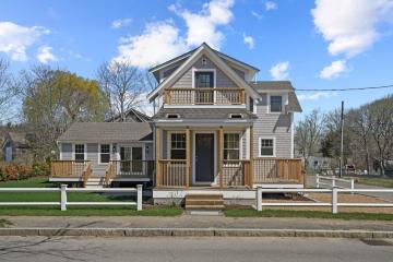 Single Family Home For Sale in Oak Bluffs #44349