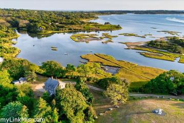 Single Family Home For Sale in Chilmark #44243