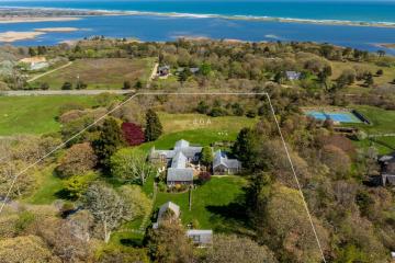 Single Family Home For Sale in Chilmark #44509