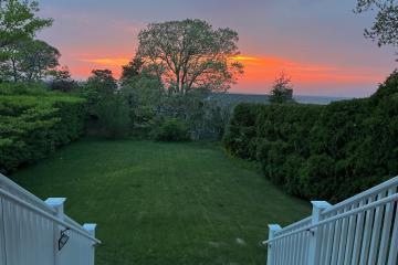 Blue Whale 4 BD Oak Bluffs East Chop Stunning Views