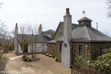 Single Family Home For Sale in Chilmark #44451