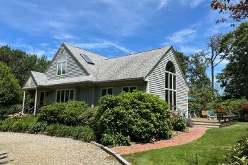 Single Family Home For Sale in Chilmark #44171