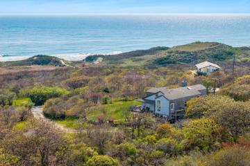 Single Family Home For Sale in Aquinnah #44505