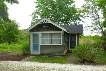 Single Family Home For Sale in Oak Bluffs #44524